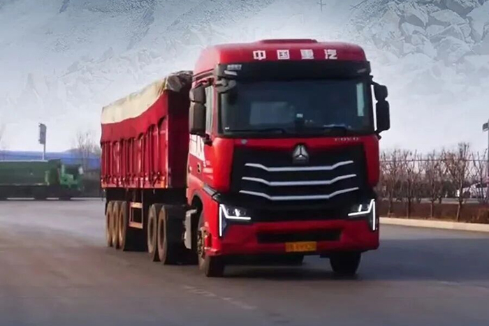 供暖保障，暖心護航！豪沃MAX牽引車(chē)，煤炭運輸的可靠伙伴