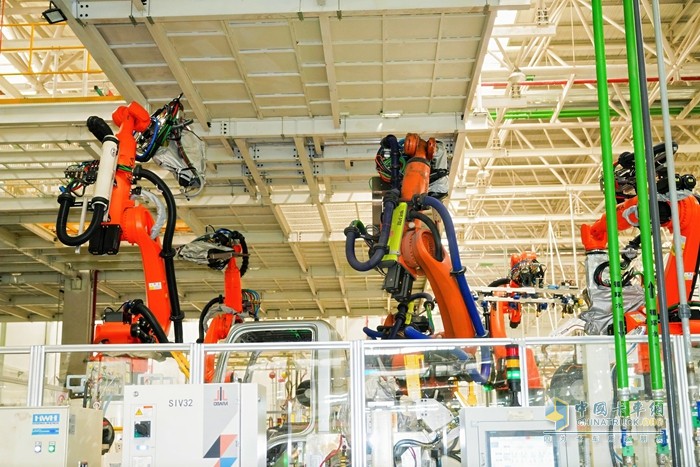 奧鈴極電輕卡,智藍工廠(chǎng),新能源商用車(chē)